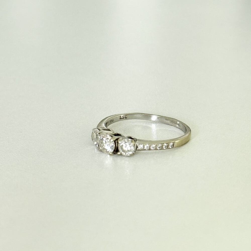 LSC 18K White Gold Genuine Diamond 3 Stone W/ Accents Engagement Band Ring Sz 8 - Picture 7 of 16